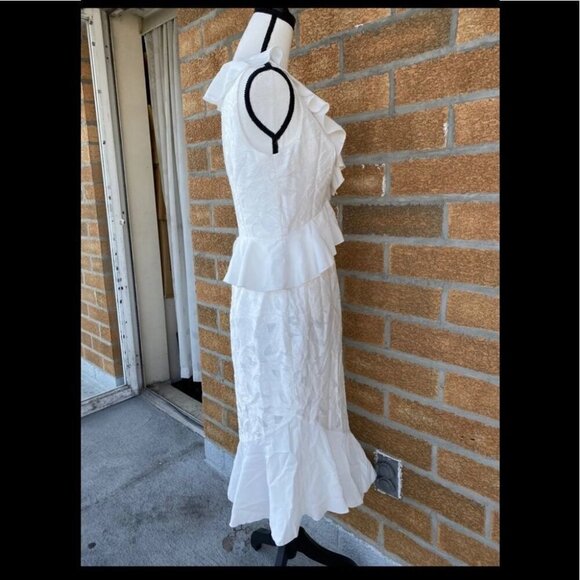 Finders keepers Kindred White Asymmetric midi dress medium - Picture 7 of 12